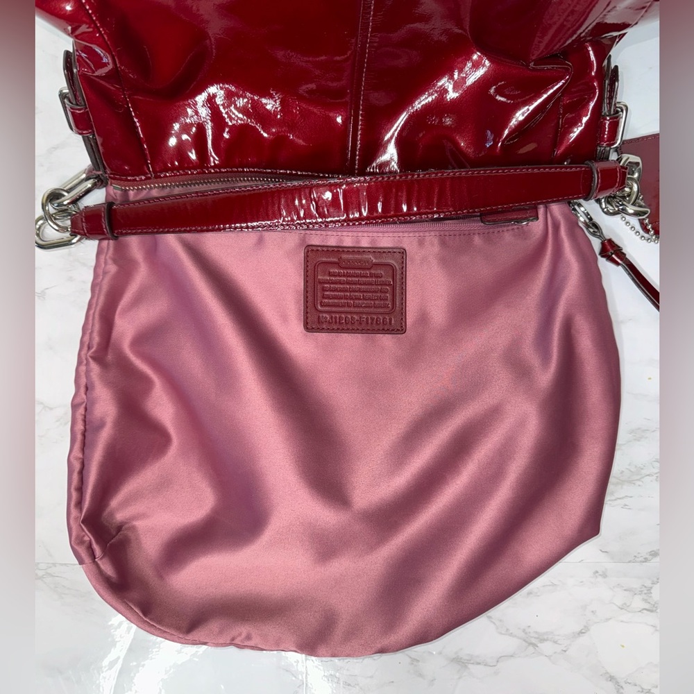 COACH CHELSEA Wine Red Patent Leather Ashley Hobo Shoulder Bag Purse #17861 EUC - Picture 4 of 17